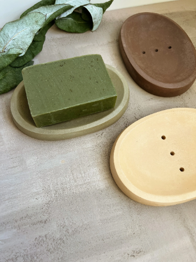 Oval soap dish